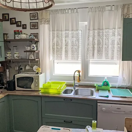 Grosse In Mit Offenem Kamin By Interhome * Liznjan